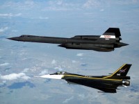 /album/sr-71/f-16xl-and-sr-71-in-formation-flight-jpg/